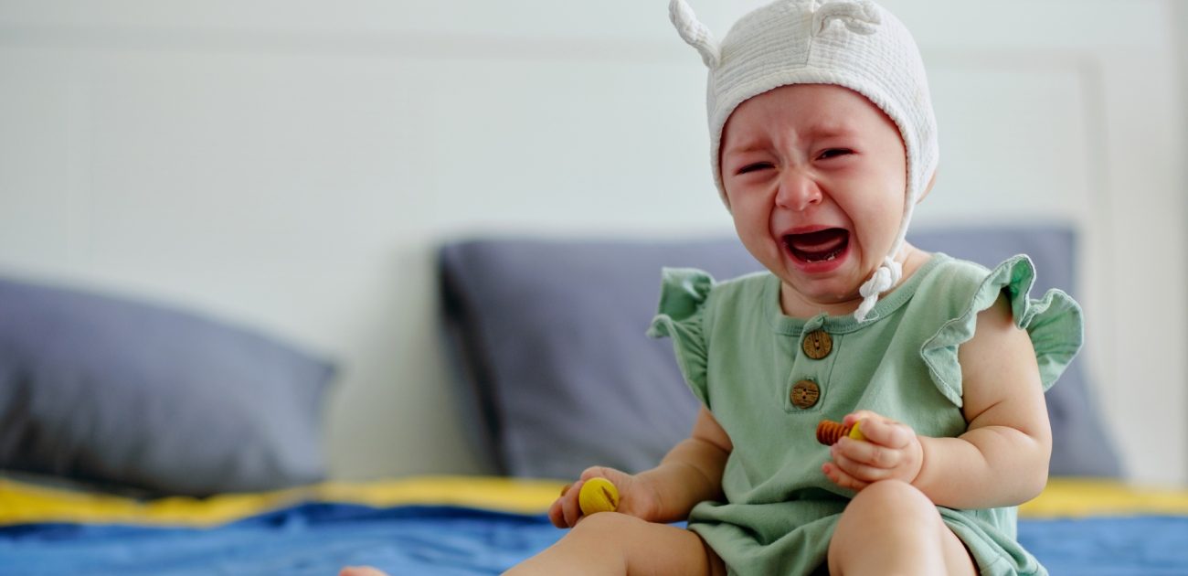 طفلة تبكي بقوّة
