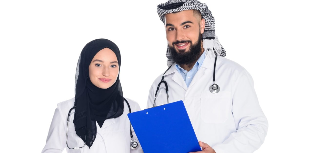 زوجان يعملان في مهنة الطب