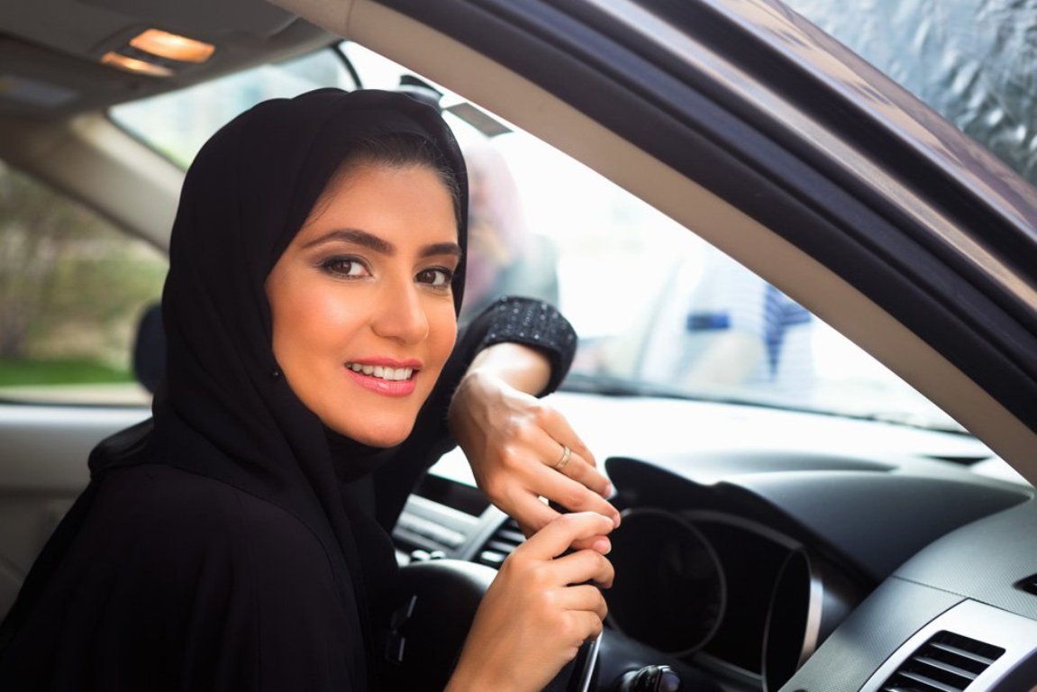 شروط استخراج رخصة قيادة للسعوديات