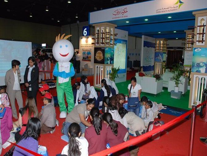 انطلاق مؤتمر صحة الطفل العربي 2012 اليوم