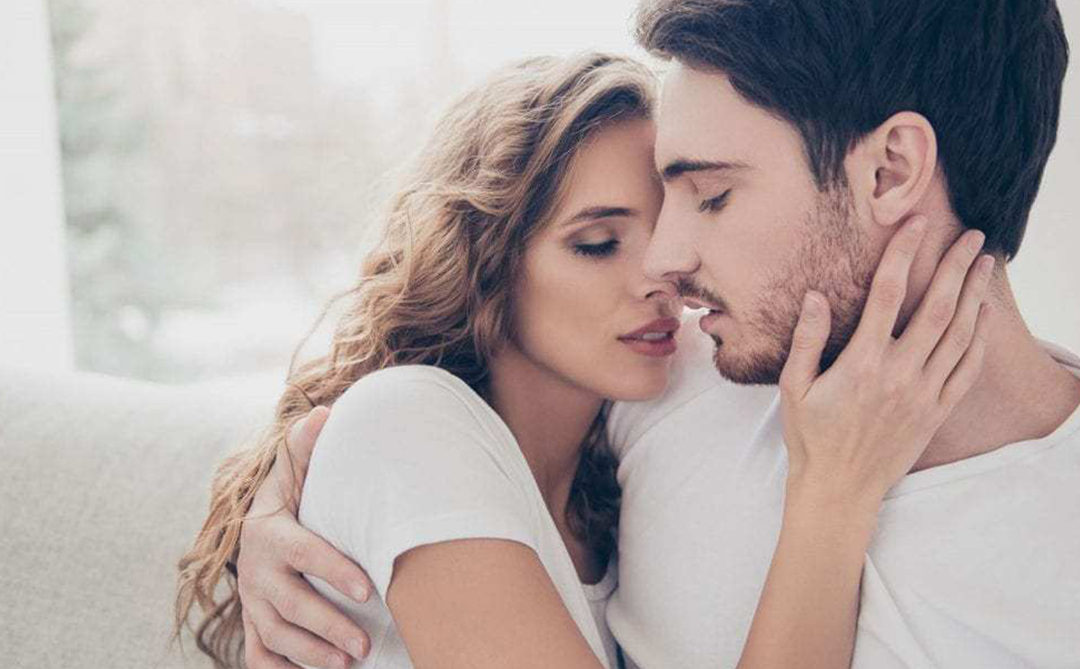 ما مدى توافق برج العقرب والعذراء في العمل والحب والجماع؟