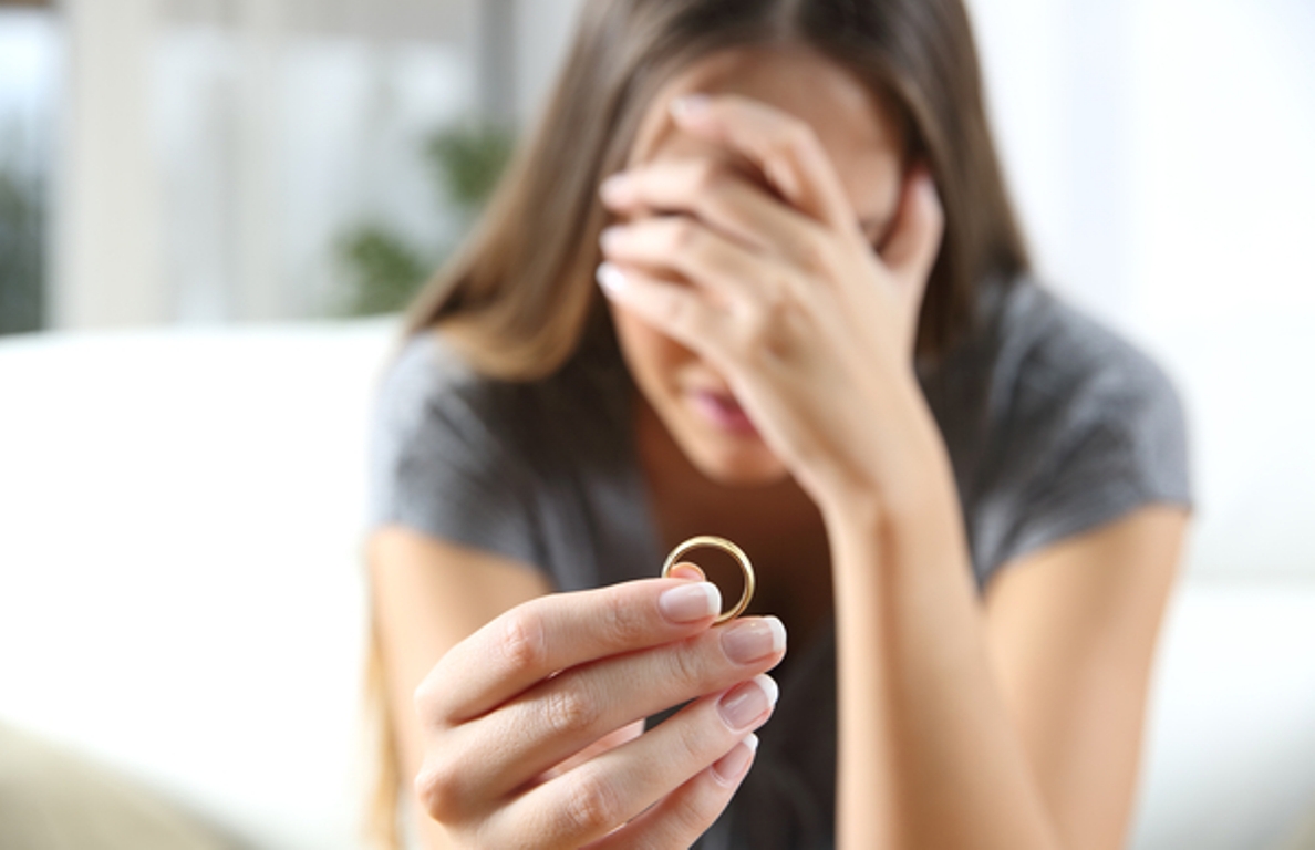 تحديات تواجه الام المطلقة