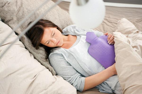 7 اعراض تدل على الحمل خارج الرحم