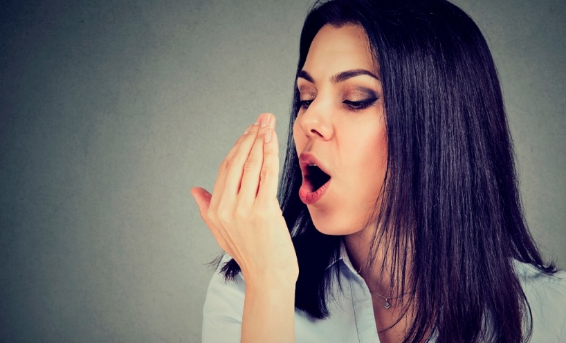 حل نهائي لرائحة الفم الكريهة في أسبوعين فقط