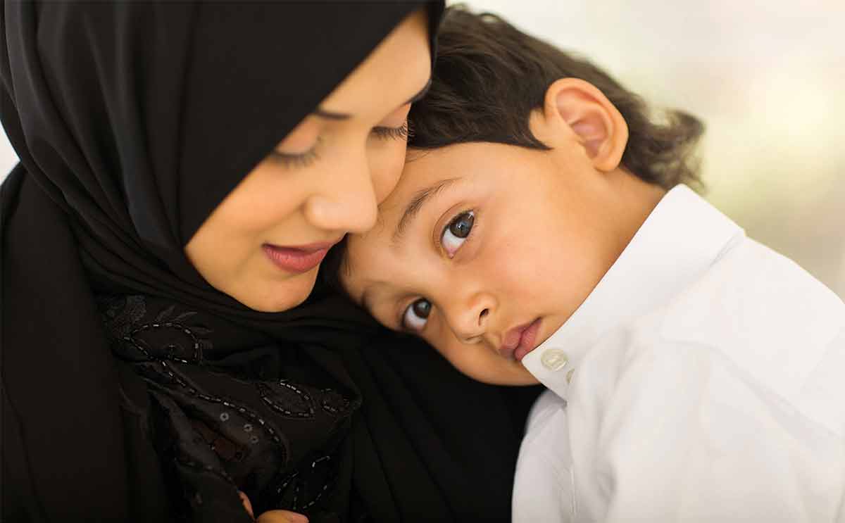 عبارات تقولها الام السعودية لاطفالها