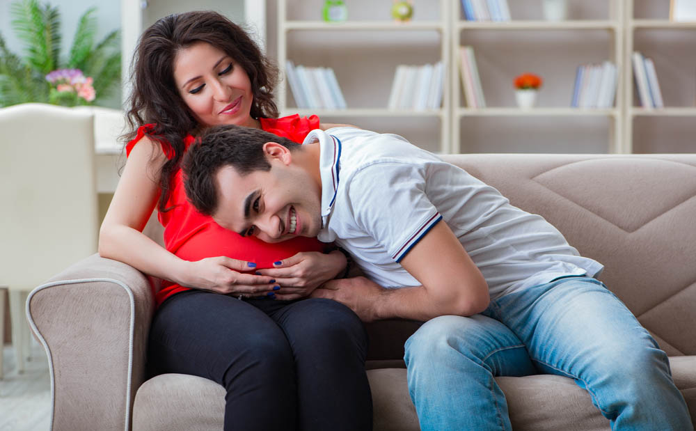 العلاقه الزوجيه اثناء الحمل | هل للجماع اضرار اثناء الحمل
