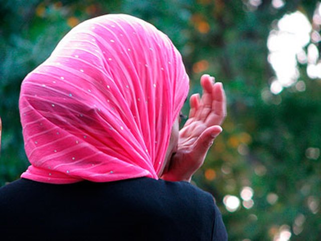 قطع الدورة الشهرية لصوم كامل رمضان المبارك