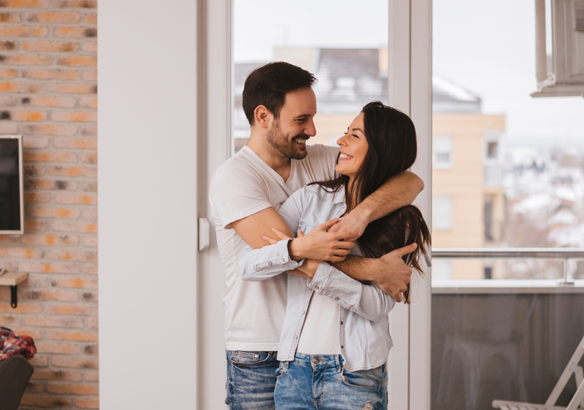 3 صفات يعشقها الرجل في زوجته وتجعله متمسكا بها