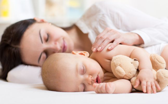 طريقة النهوض من السرير بعد العملية القيصرية