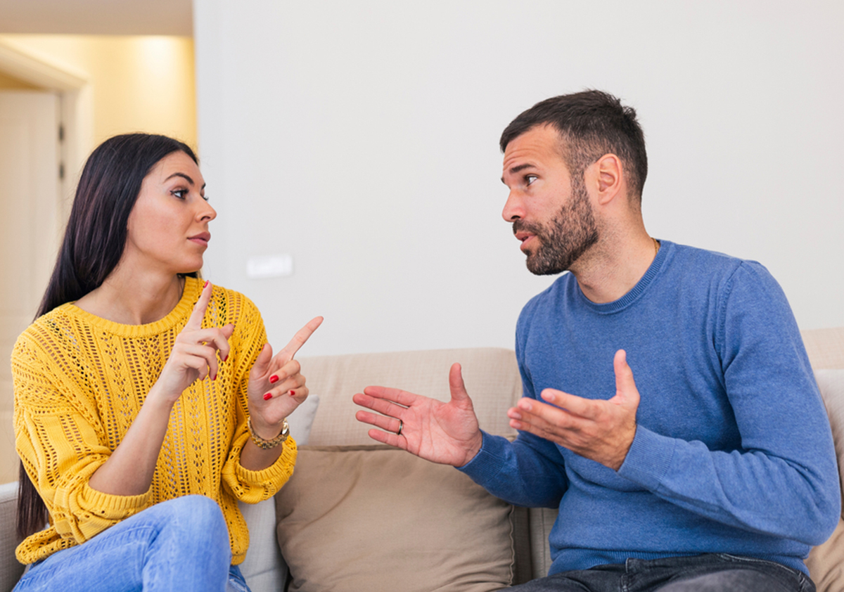 أخطاء تجنبيها لتربحي النقاش مع زوجك