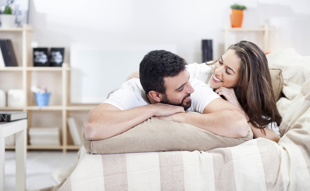 كلام الزوج اثناء الجماع على ماذا يدل
