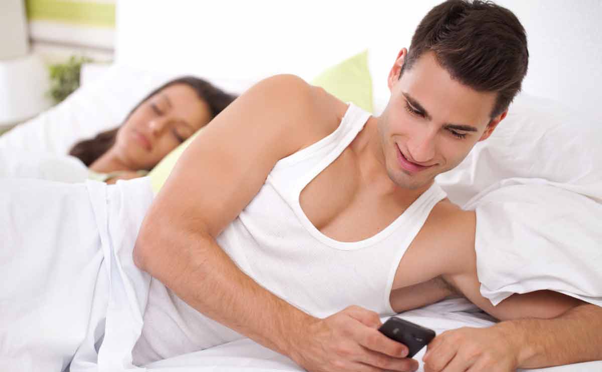 علامات تدل على ان الزوج يمارس الجماع مع امرأة اخرى