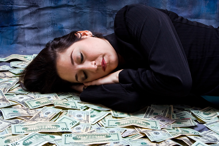 ما معنى رؤية المال في المنام حسب علم النفس