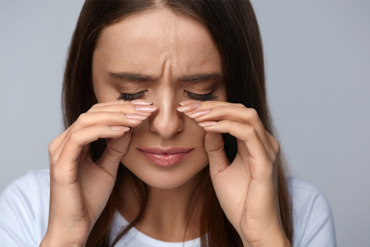 علاج حساسية العين في المنزل