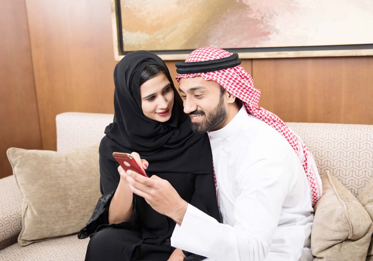مواضيع يجب التحدث عنها مع الزوج لاستمرار الحياة الزوجية