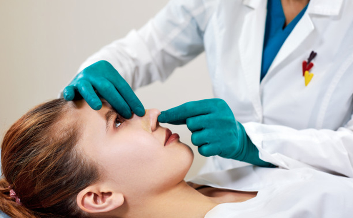 هل عملية تجميل الانف مؤلمة 