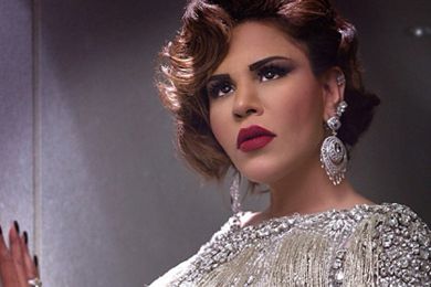 أحلام تغني "حبني او حب غيري" لطفلة مصابة بالسرطان