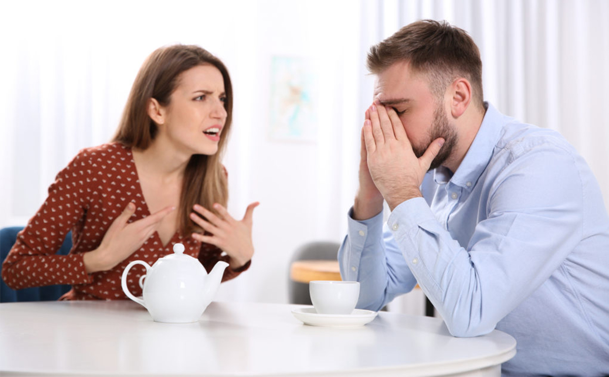 كيفية التعامل مع غضب امرأة برج الحمل