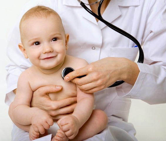 علاج انتفاخ البطن عند الاطفال