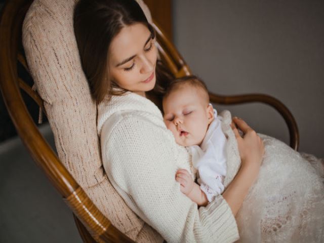 صعوبات تواجه الام اثناء الرضاعة