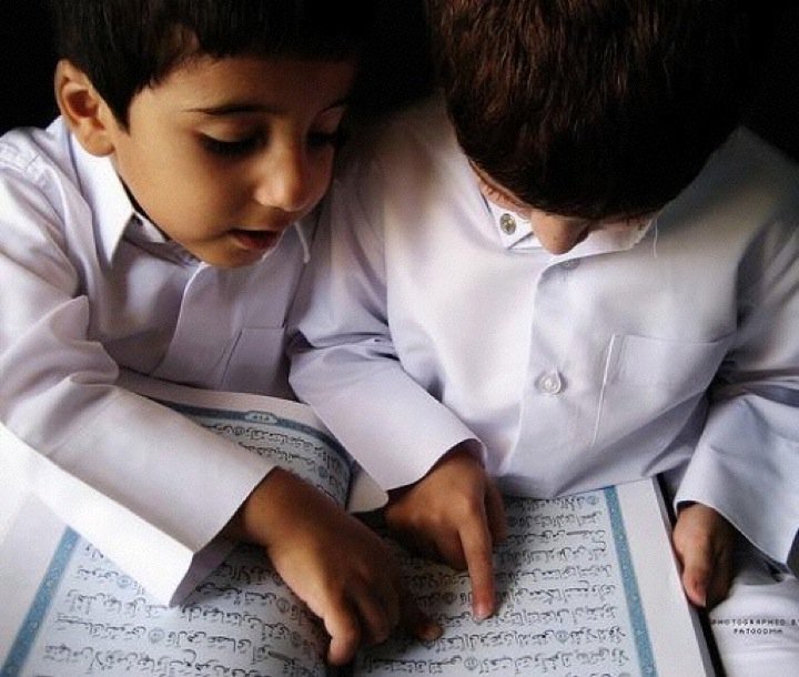 طرق لتقريب الطفل من القرآن الكريم