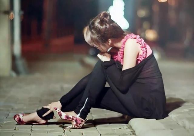 اعراض الاكتئاب الشديد عند المراهقين