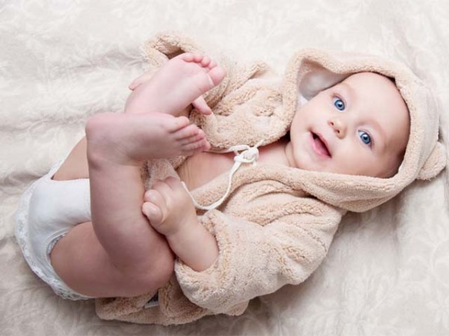 حقائق عن براز الرضيع