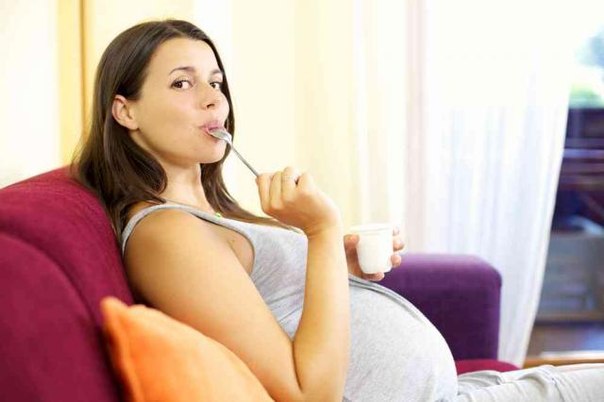 فوائد الزبادي للحامل | فائدة الزبادي خلال الحمل