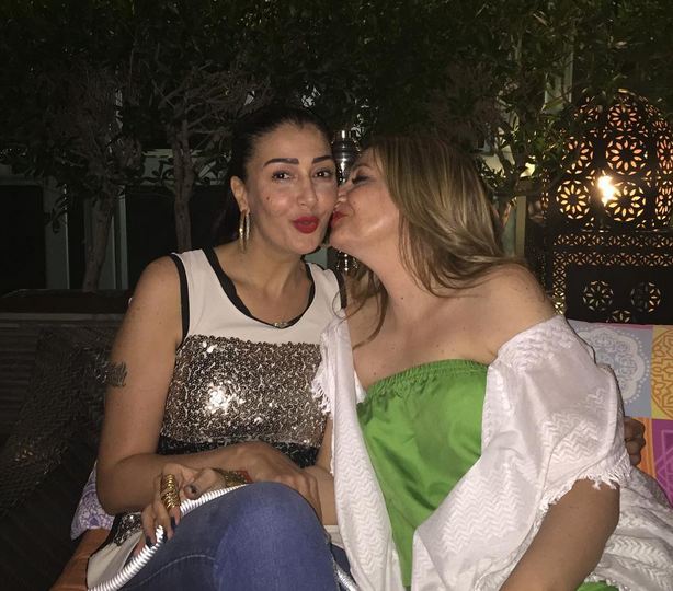 غادة عبد الرازق تحتفل بعيدها