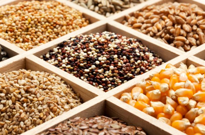 نصيحة غذائية عن حسنات الحبوب الكاملة الكثيرة