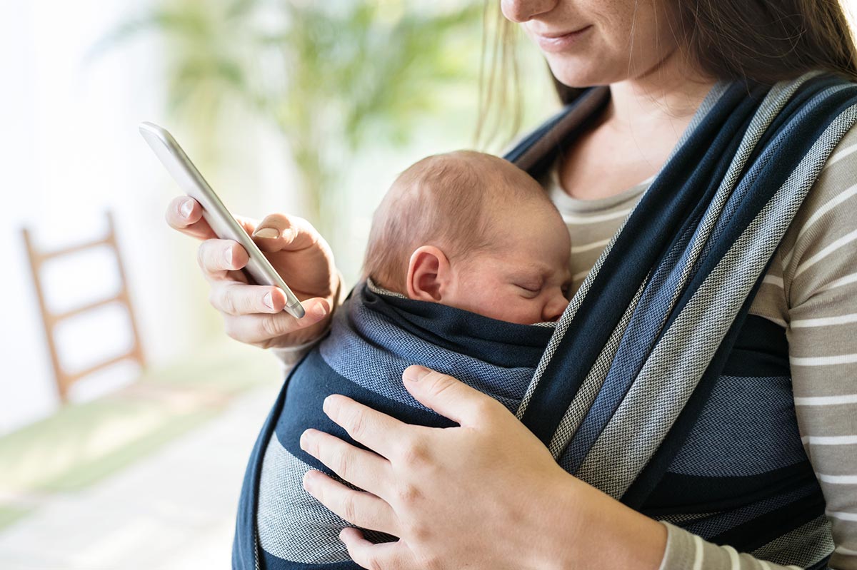 كيفية استفادة الام من برنامج المكافآت Pampers Rewards
