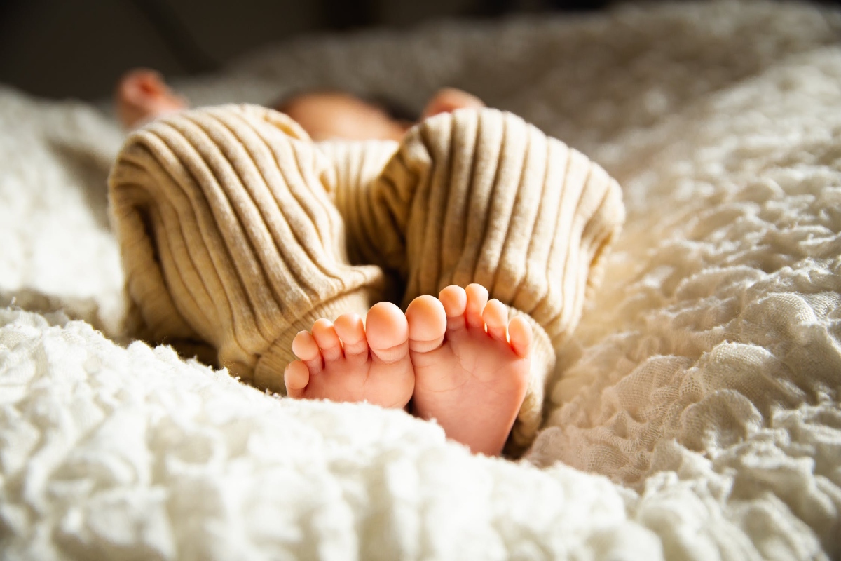 براز الرضيع اخضر رضاعه صناعيه وخطورته