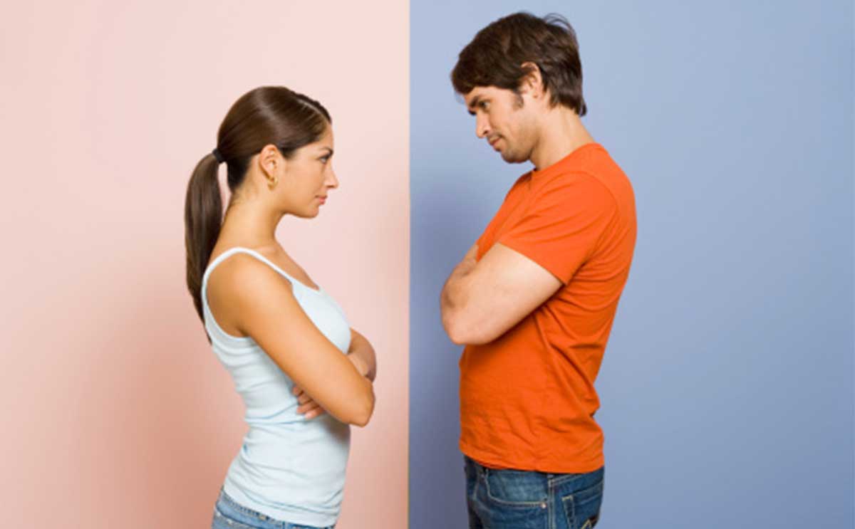 لماذا تعيش المرأة عمرًا أطول من الرجل؟