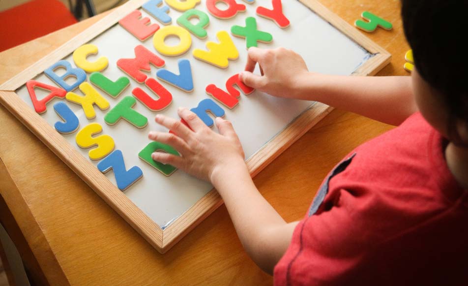 طرق تعليم اللغة الانجليزية للاطفال في المنزل