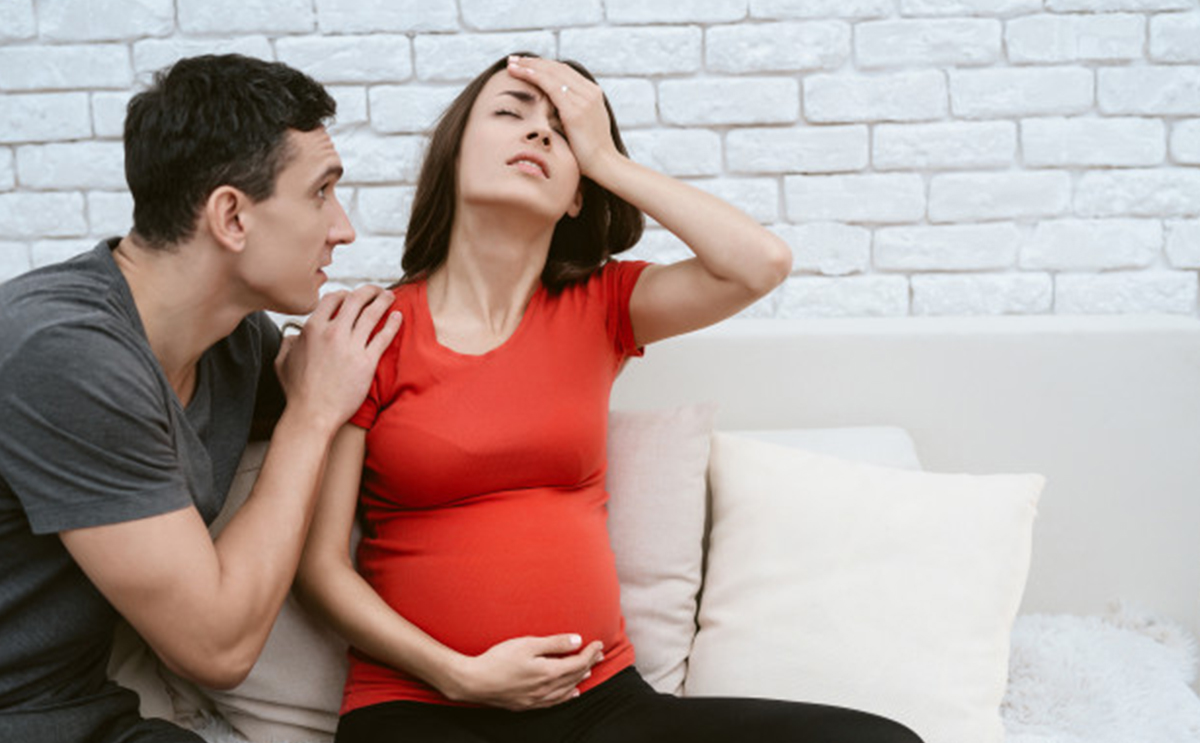 اكتشفي ما اسباب وعلاج الحرقان للحامل في الشهر الثامن!