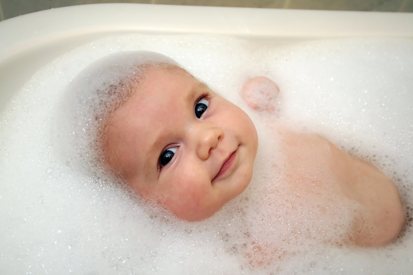 Bathtub, Tub, Face