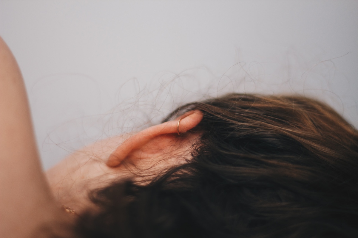 حبة داخل الاذن مؤلمة الاسباب والعلاج