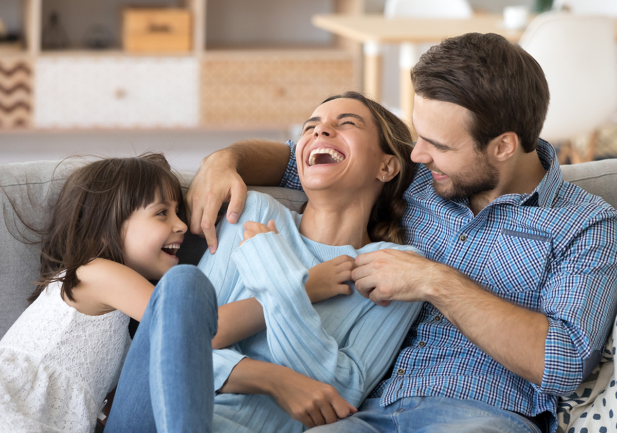 كيفية تأثر الحياة الزوجية بام الزوج