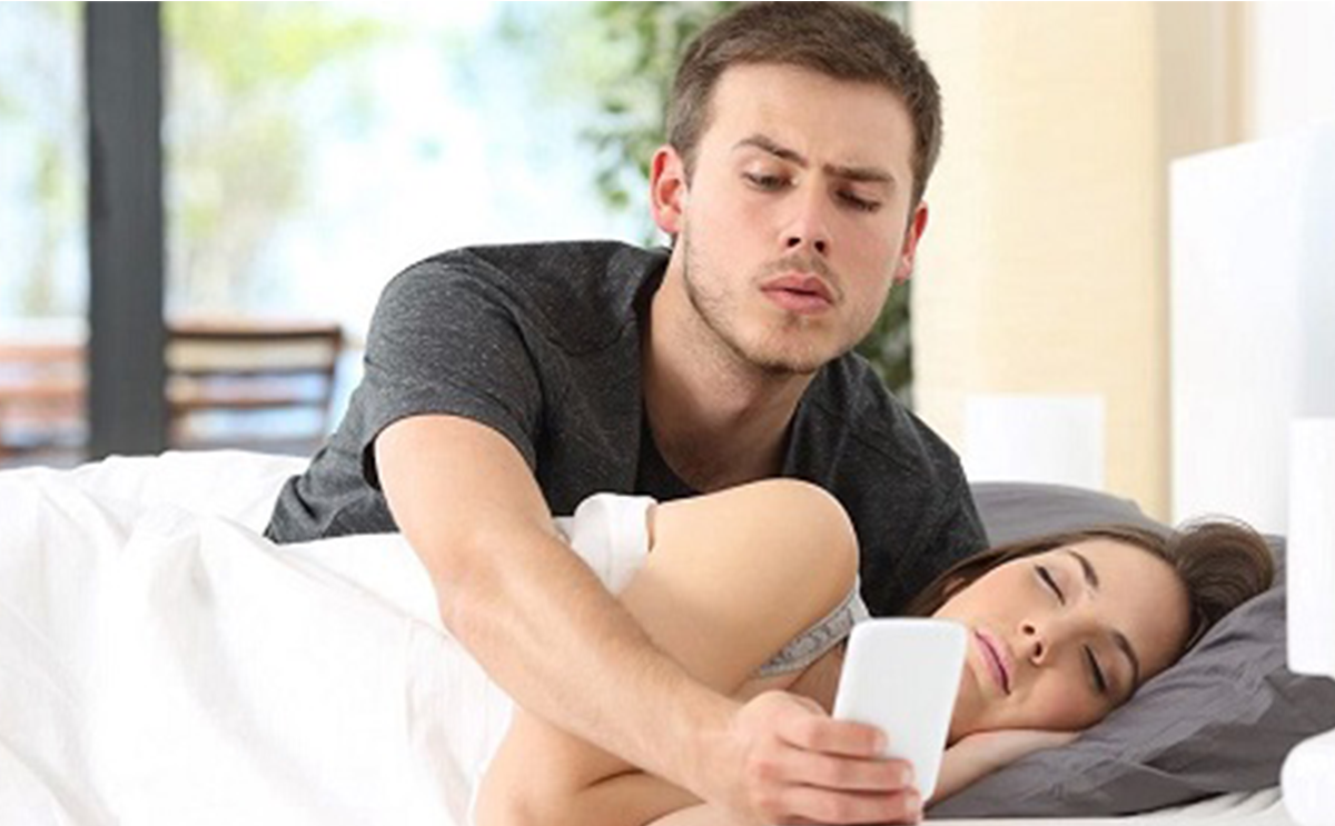 اتيكيت التعامل مع الزوج الشكاك