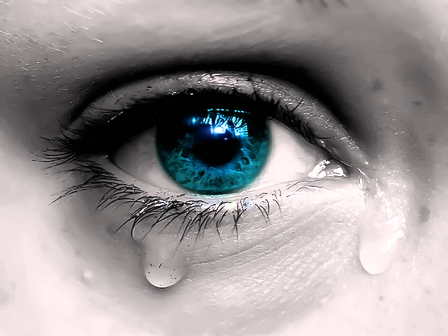 ما هي التفسيرات النفسيّة للبكاء في الحلم؟