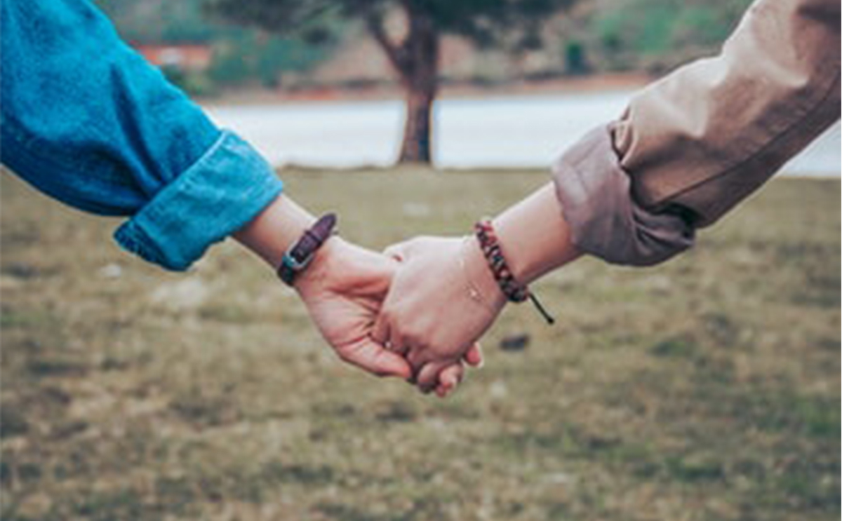 صفات برج الاسد والحب 