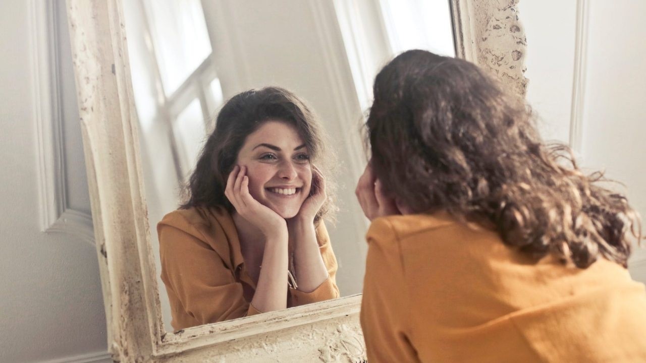 العمر الذي تبلغ فيه جاذبيتها الذروة
