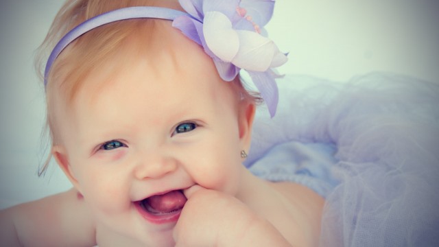 10 أسماء ملكية للمواليد