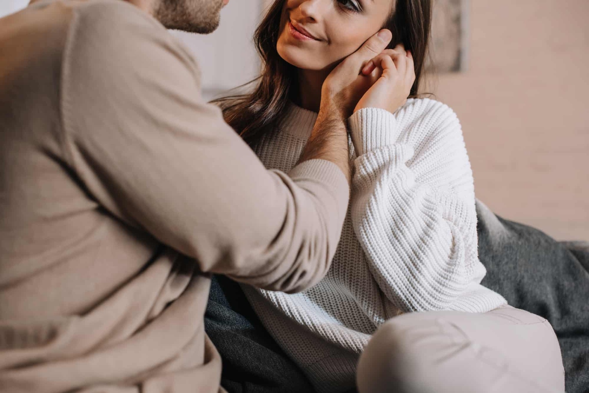 كيف اجعل رجل برج القوس يعشقني