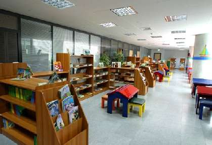 مكتبة للأطفال في أبوظبي