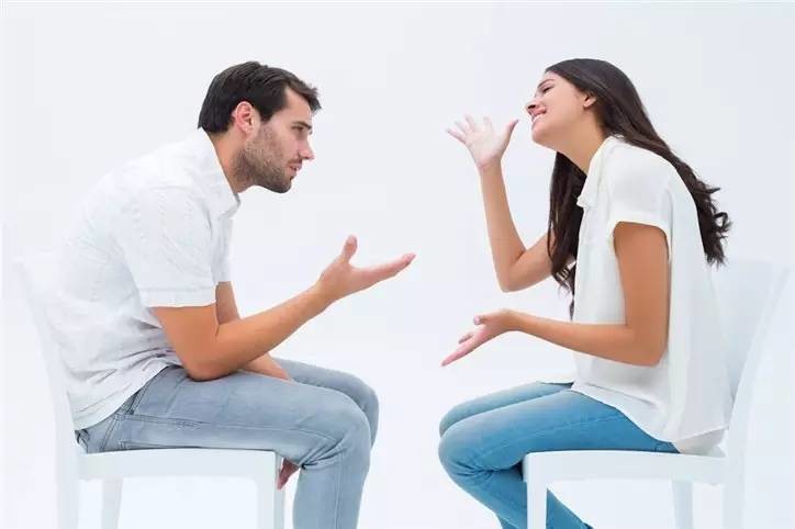 سبب اصرار الزوج أنه دائما على حق