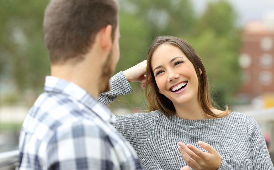 4 إشارات تدل أن زوجك راضٍ عن علاقتكما الحميمة