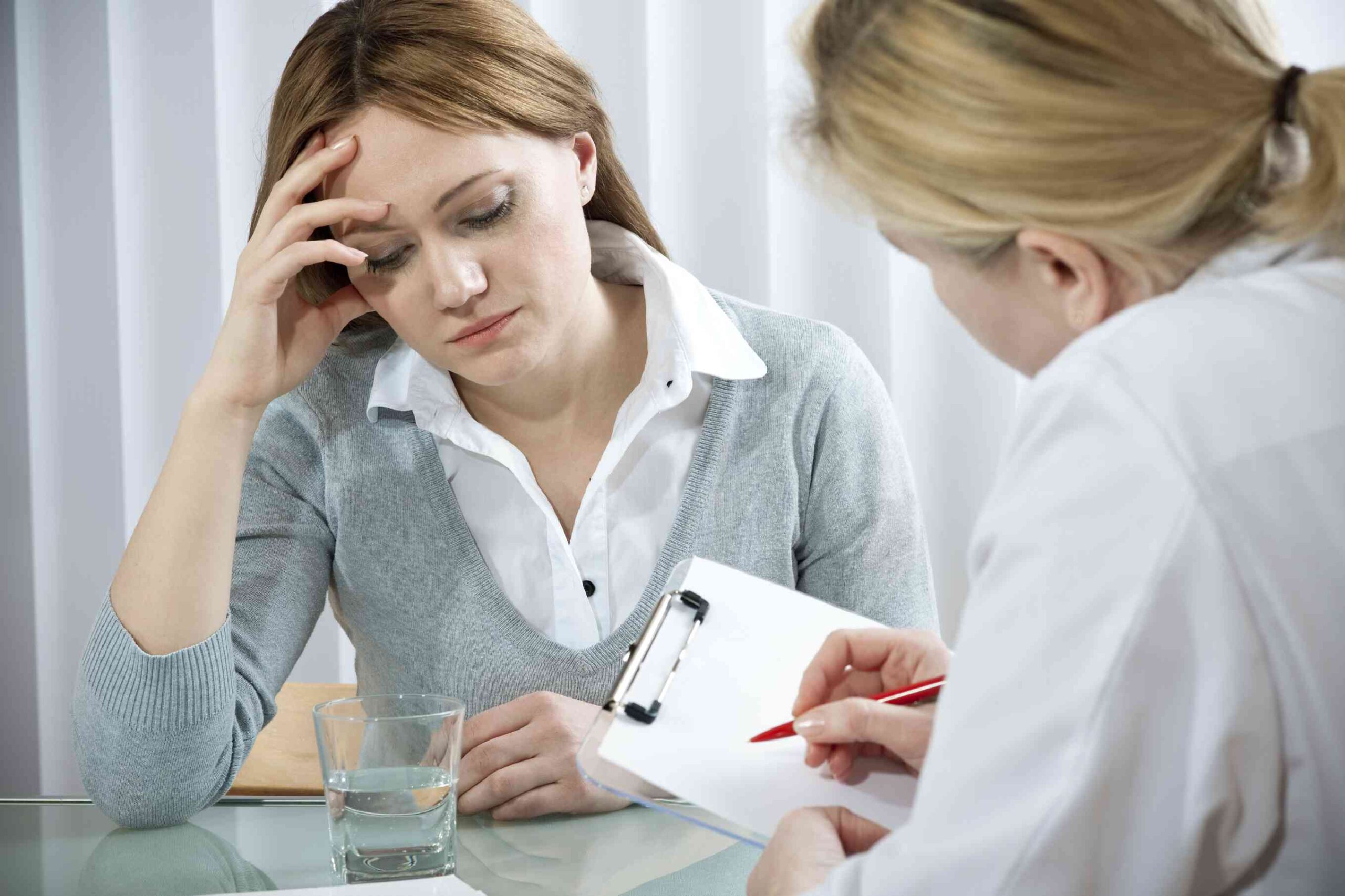 أسئلة تخجلين طرحها على الطبيب النسائي