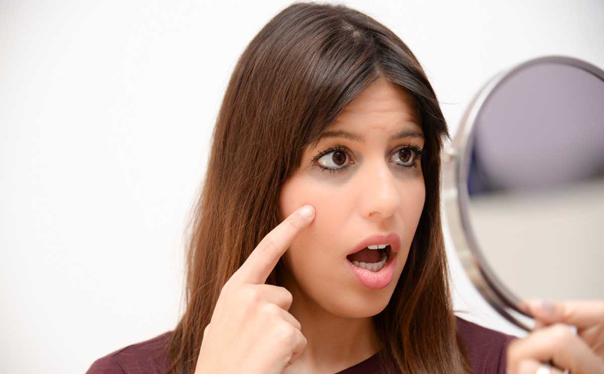 كيفية استخدام زيت فيتامين e للهالات السوداء