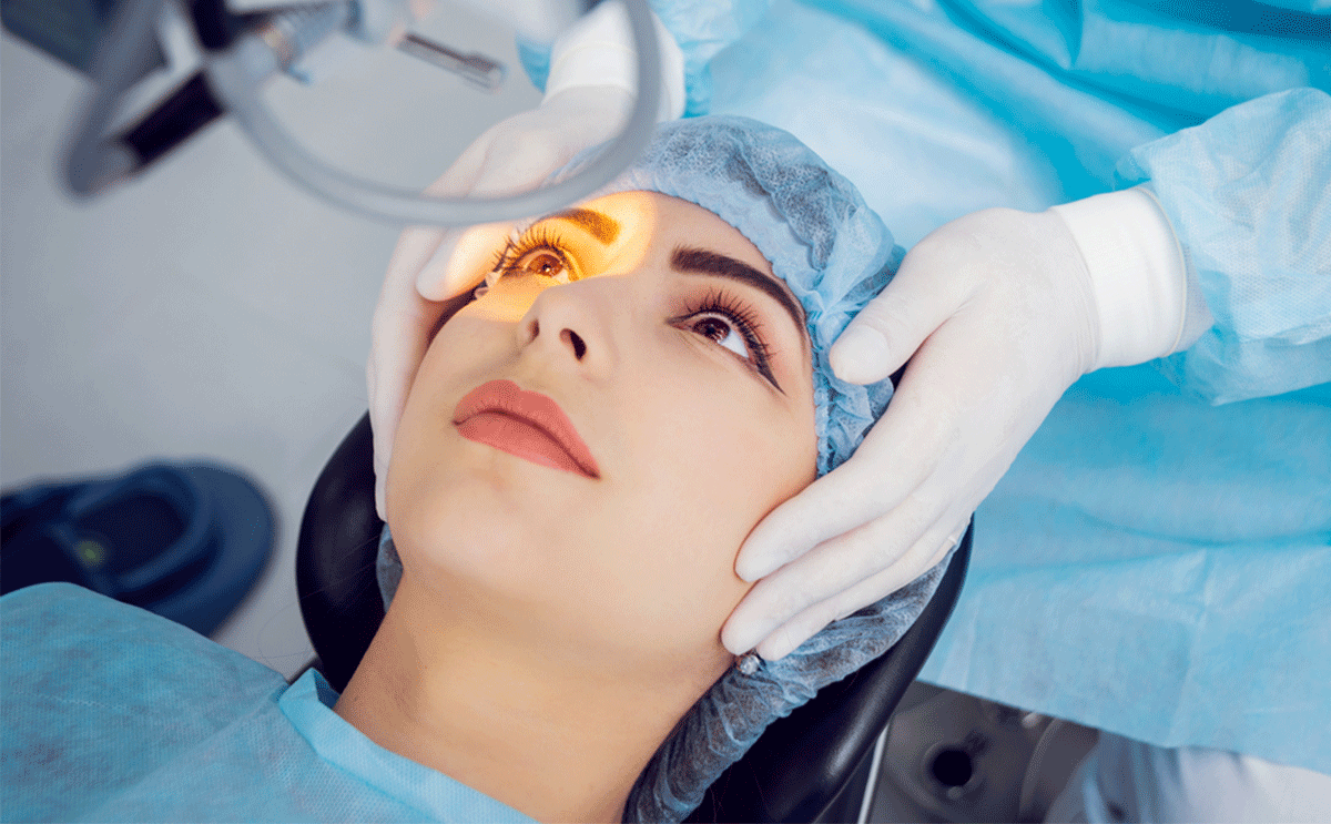 استخدام الجوال بعد عملية الليزك للعيون